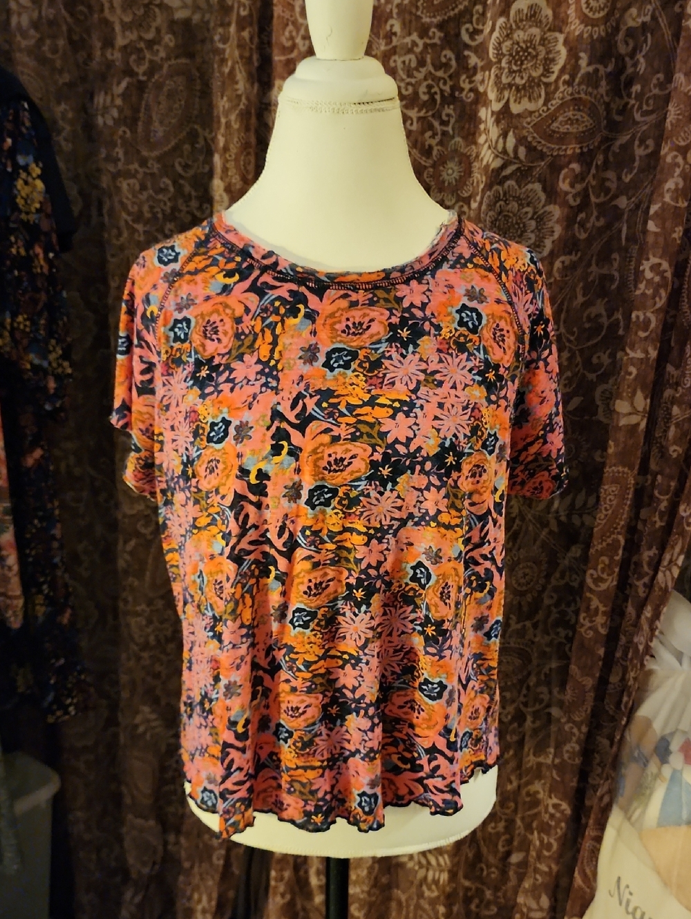 Natural LIFE Women's Pink Floral Short-Sleeve Top